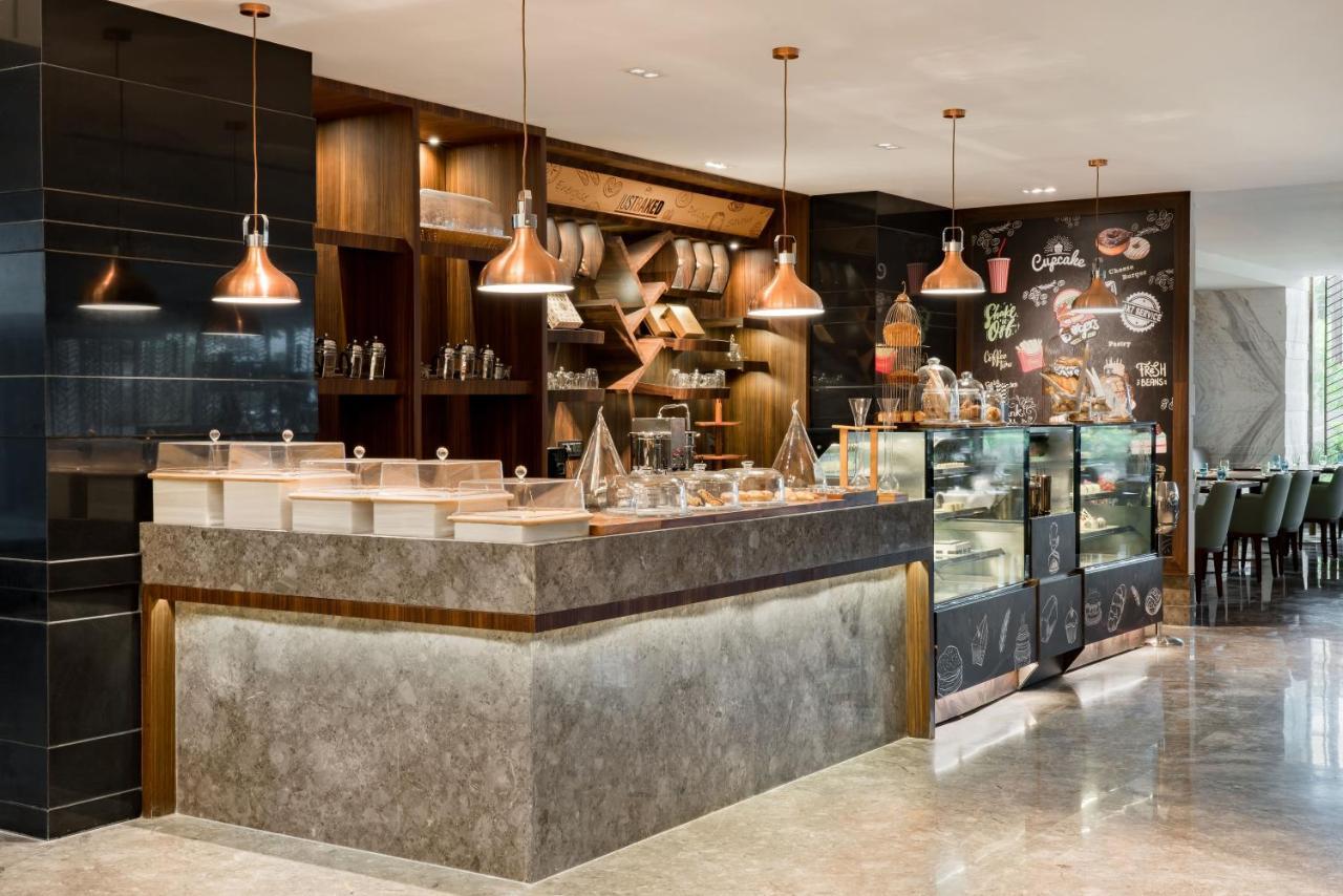 Radisson Bhopal Ξενοδοχείο Εξωτερικό φωτογραφία