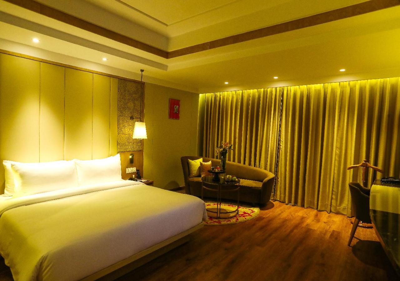 Radisson Bhopal Ξενοδοχείο Εξωτερικό φωτογραφία