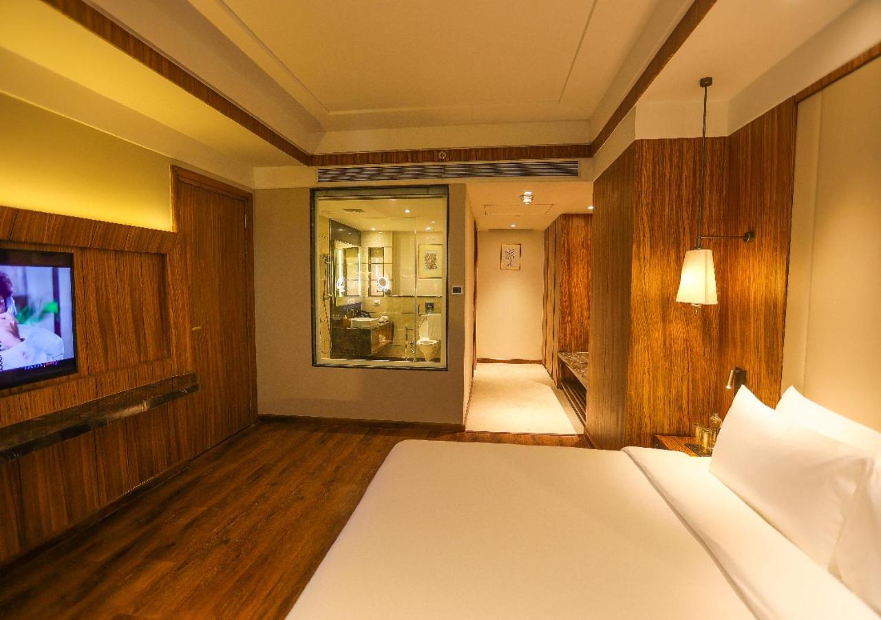 Radisson Bhopal Ξενοδοχείο Εξωτερικό φωτογραφία