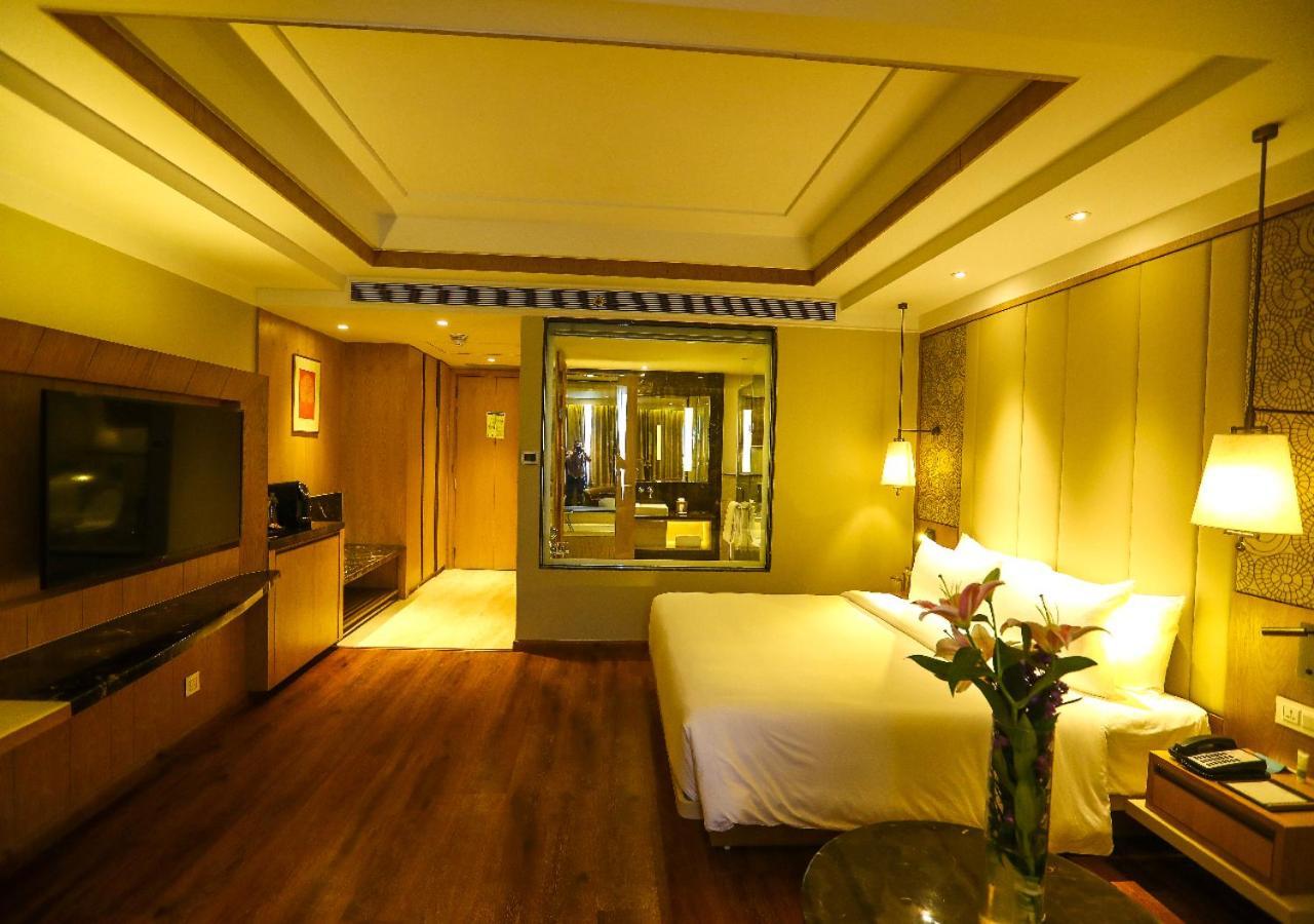 Radisson Bhopal Ξενοδοχείο Εξωτερικό φωτογραφία