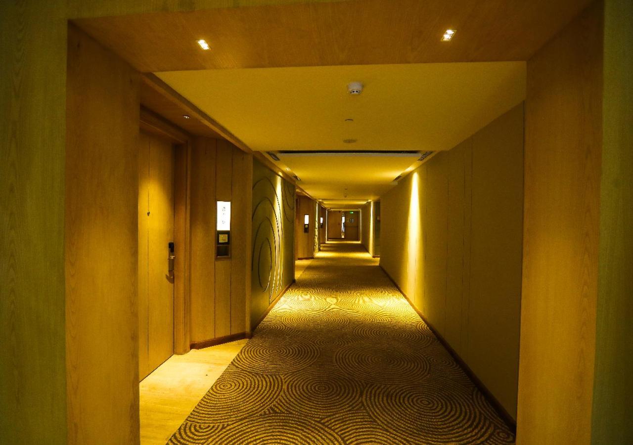 Radisson Bhopal Ξενοδοχείο Εξωτερικό φωτογραφία