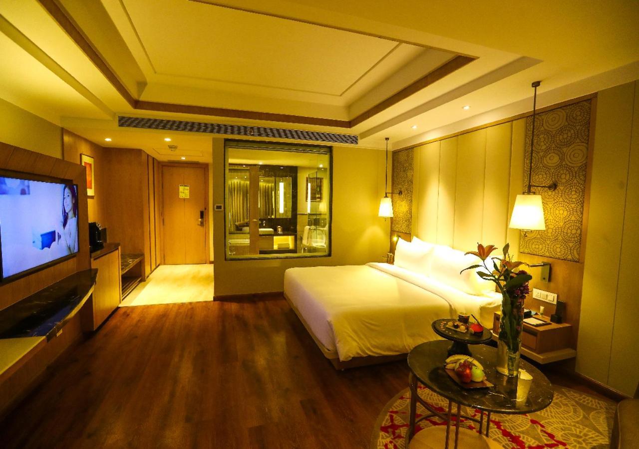 Radisson Bhopal Ξενοδοχείο Εξωτερικό φωτογραφία