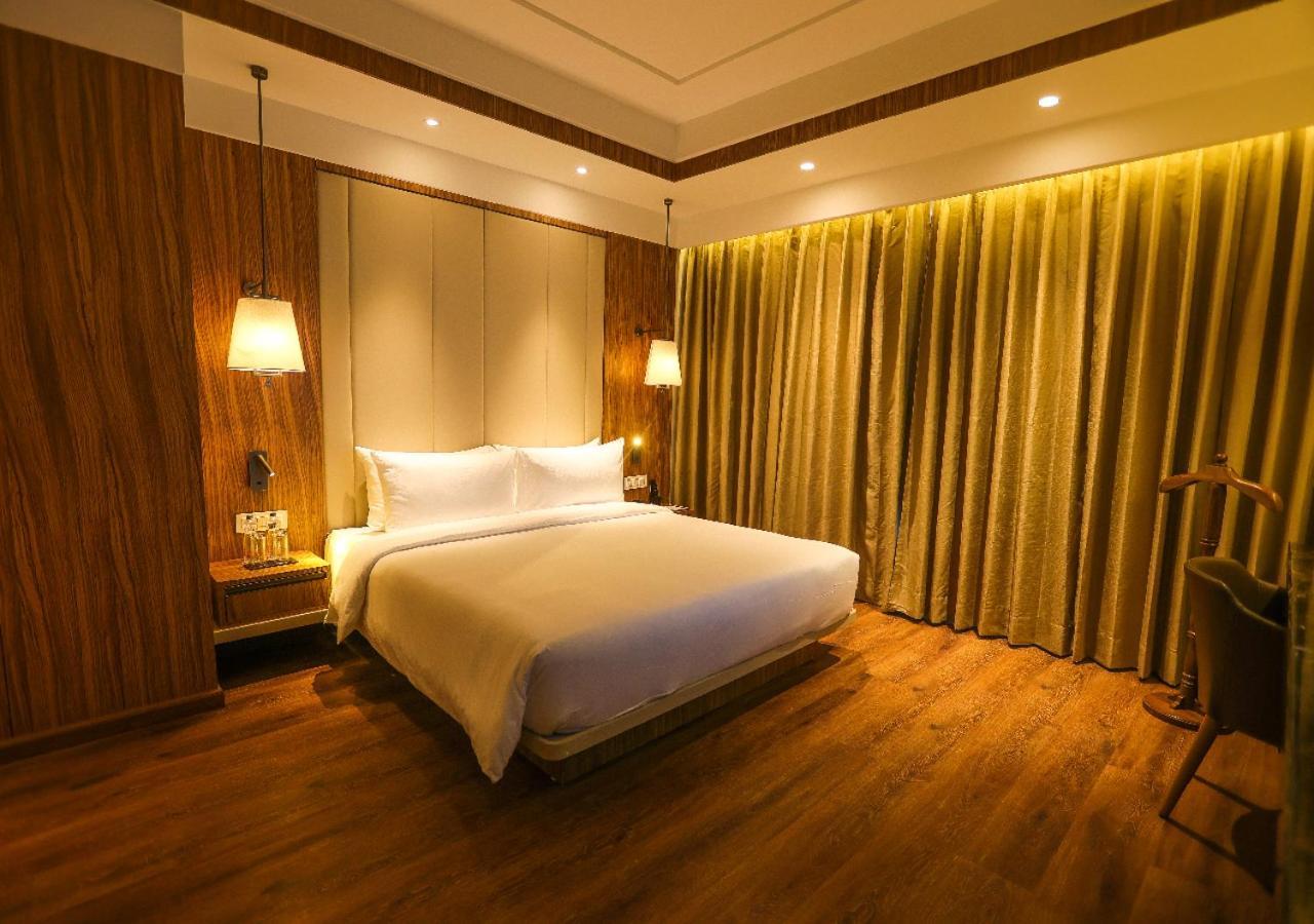 Radisson Bhopal Ξενοδοχείο Εξωτερικό φωτογραφία