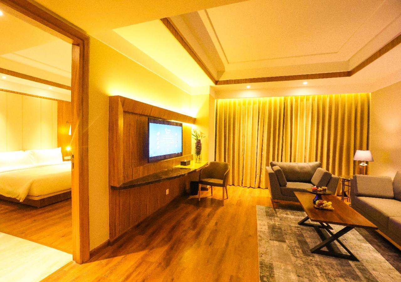 Radisson Bhopal Ξενοδοχείο Εξωτερικό φωτογραφία
