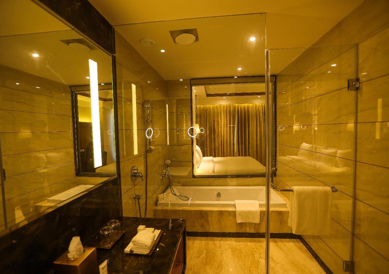 Radisson Bhopal Ξενοδοχείο Εξωτερικό φωτογραφία