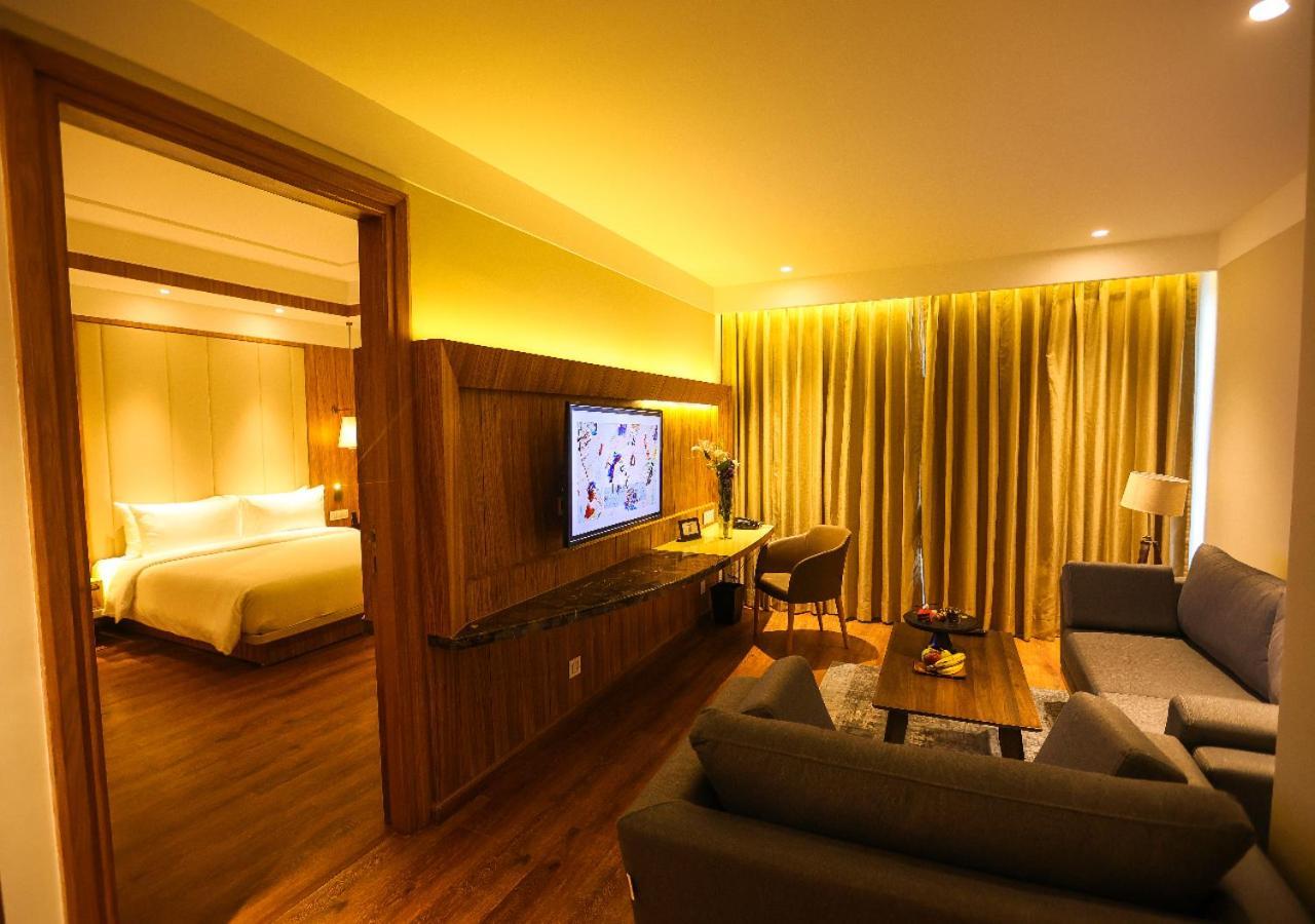 Radisson Bhopal Ξενοδοχείο Εξωτερικό φωτογραφία