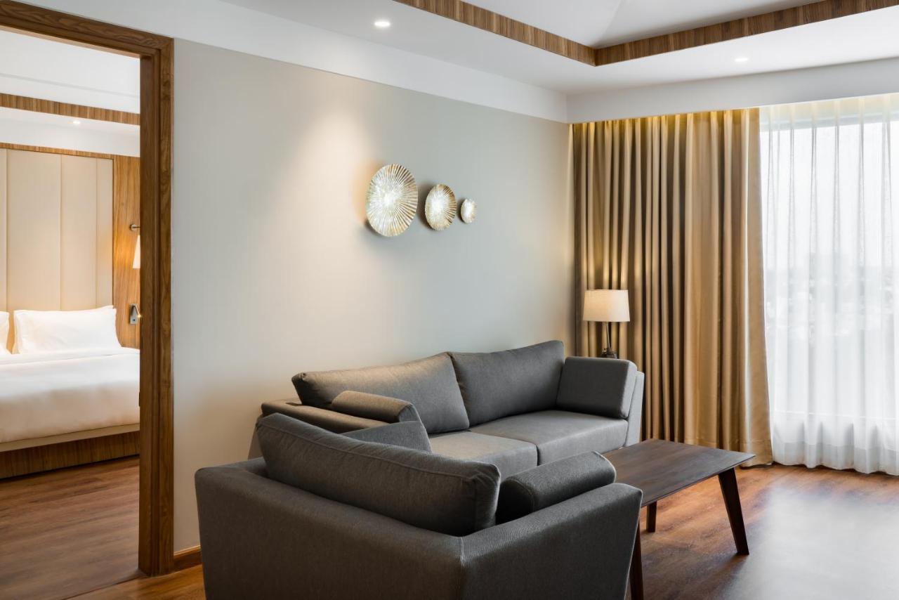 Radisson Bhopal Ξενοδοχείο Εξωτερικό φωτογραφία